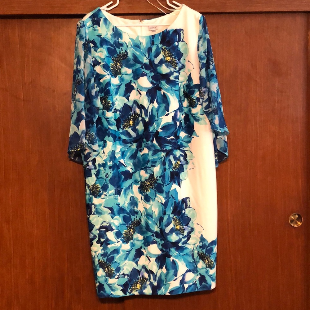 NWT AVENUE Dress Size 18